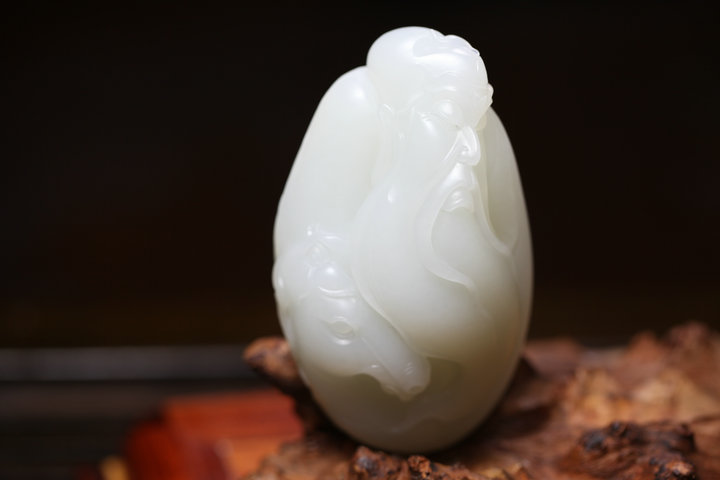 杨小荣玉雕关公